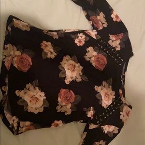 Shirt with lace sleeves